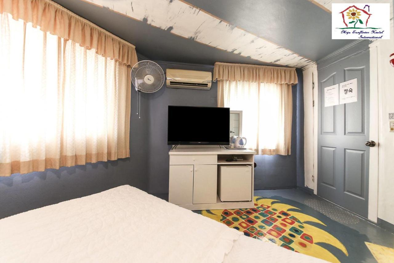 Miju Hostel Seoul Exteriör bild
